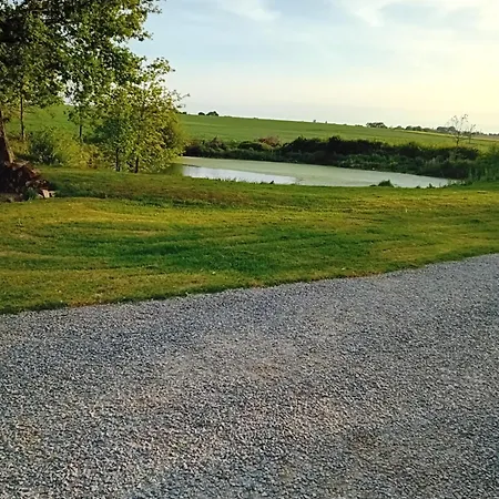 Vakantiehuis Rural Country Retreat La Selle-Craonnaise